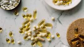 Macarena Carranza, farmacéutica y nutricionista MSc, directora de farmacias y formación de IVB Wellness Lab, nos aclara estos términos que crean mucha confusión entre la sociedad y que no son lo mismo… ¿o sí?