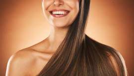 ¿Cuántas veces has oído hablar de la queratina por, para y en el pelo? Pues hoy revisamos las necesidades y beneficios de esta proteína de obligada presencia y estimulación del cabello desde una visión experta, la de Hospital Capilar