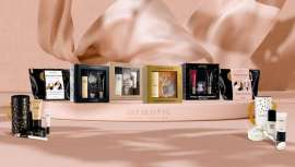 El mes del amor ya ha llegado y con él las flores y las citas... Para los que aún dudan qué regalar, este San Valentín, Atashi® Cellular Cosmetics se convierte en su mejor aliado