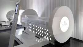 Este tratamiento soluciona el efecto secundario de muchas patologías, entre ellas la pérdida de fuerza y energía, el agotamiento, el cansancio y la depresión. Con la Terapia Avanzada de Regeneración Celular, rejuvenecer por dentro ya no es una meta