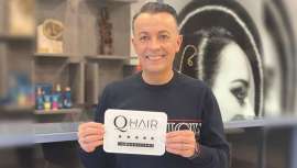 El salón de peluquería ovetense Manuel Mon Estilistas, dirigido por Manuel Mon, ha sido galardonado con las 5 Estrellas de Qhair y el título de Socio Honorífico, la máxima distinción que otorga la certificación Q de Calidad en Peluquería Española