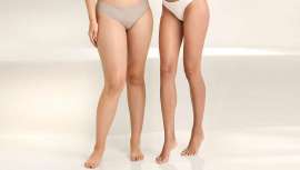 Una de las soluciones más eficaces es hacer ejercicio para muscular las zonas debilitadas, sobre todo ejercicios de tonificación y de fuerza. Como aliados, puedes añadir a tu rutina cremas específicas para devolver la hidratación y juventud a la piel