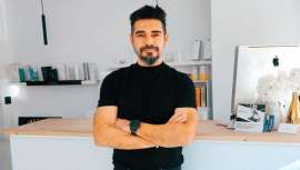 Al frente de Método Avi, marketing para la optimización, mejora y éxito de centros de estética y clínicas de medicina estética, este Ingeniero en Telecomunicaciones, de origen, es ahora y tras largo tiempo un gurú de la gestión y recursos estéticos