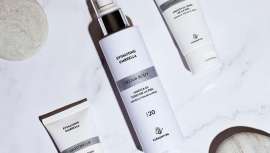 La firma y su equipo multidisciplinar han creado tres líneas de productos vanguardistas en todos los tonos para limpiar, exfoliar, hidratar y aportar luminosidad al rostro