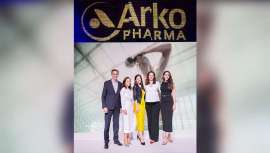 La famosa marca Forcapil anima a los farmacéuticos de Infarma a soltarse el pelo en un evento lleno de sorpresas 