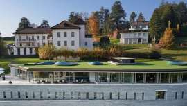 El complejo inmobiliario cuenta con más de 23.000 metros cuadrados distribuidos en siete edificios, incluida la villa emblemática La Résidence