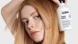 ¿Sabes cuál es el enemigo invisible que impide a tus clientas lograr su cabello soñado? El nuevo pre-champú Metal Detox de LOréal Professionnel, lo sabe, detecta y combate