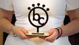 Los congresos estrictamente profesionales Beauty Contact, convocan y anuncian sus premios y galardonados con el Beauty Contact Awards, reconocimiento a la influencia