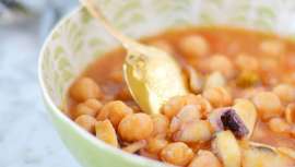 Como fundadora y directora de Naturae Nutrición, y especialista en nutrición clínica y alimentación funcional, Sainz impulsa un cambio revolucionario