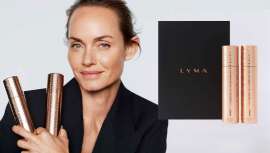 Es la primera línea de skincare epigenética que trabaja sobre el ADN interno de la piel para que sea más eficiente al tratarla. Adiós a la cosmética 2 en 1. Hola, cosmética 8 en 2