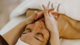 La alquimia de los péptidos y sus compañeros infalibles para una piel resplandeciente con Esther Moreno 