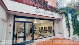 Un salón y destino que emerge como un pilar indiscutible en el panorama de las peluquerías en Madrid, consolidándose como un referente en el arte del cuidado capilar y la estética profesional