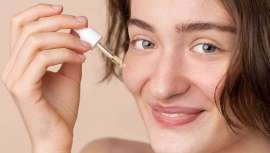 Su alta concentración y naturaleza líquida les permite penetrar en las capas más profundas del tejido cutáneo y trabajar desde los cimientos