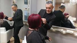 Su Sistema Ambidextra de corte de cabello está arrasando en Galicia: la agenda del año está ya completa con clientes de toda España