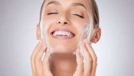 Un ritual diario de belleza incluye la limpieza facial y no solo porque elimina las impurezas de la piel, sino porque también la prepara para recibir cualquier tratamiento. Montibello nos descubre los últimos descubrimientos sobre cuidado facial