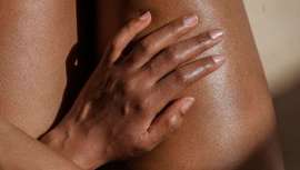 A nivel facial, es recomendable de noche y comenzando por dosis bajas, pero ¿a nivel corporal? Estefanía Ferrer, ingeniera química y CEO de Lico, nos da las 10 pautas