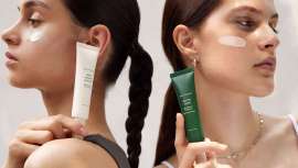 Boutijour incorpora dos protectores solares a su portfolio, que unen las grandes virtudes de las esencias coreanas con lo mejor de un SPF. Relief Sun Moisture y Skin Tint Essence son sus nuevos lanzamientos