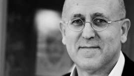 Idili Lizcano, amante de la alquimia, la belleza y la vida, nos ha dejado tras una valiente lucha de tres años. Su legado perdura en su marca de cosmética 100% natural, donde volcó toda su pasión y creatividad para transformar la belleza en luz