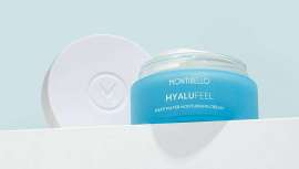 Con hasta un 95% de ingredientes de origen natural, Hyalufeel Deep Water Moisturising Cream de Montibello basa su eficacia en el poder del ácido hialurónico de diferentes pesos moleculares, que permite actuar en las diversas capas de la piel