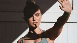 Ana Torrens, farmacéutica y científica de HD Cosmetic Efficiency, comparte cinco consejos esenciales para proteger tu piel del sol