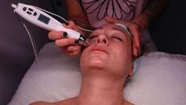 Una solución avanzada y eficaz para quienes buscan revitalizar y uniformar su piel tras los meses de verano