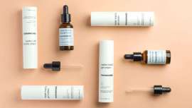 El laboratorio mesoestetic® recomienda melan tran3x gel cream y melan tran3x concentrate, dos innovadores productos formulados con ácido tranexámico, un ingrediente clave para tratar las manchas