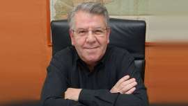 Miquel Fabré nos ha dejado en el día de hoy. El que fuera artífice principal del gran desarrollo y crecimiento de la empresa Fama Fabré se fue a los 78 años de edad en Barcelona, su ciudad natal. Desde aquí nuestro más sentido pésame