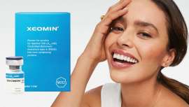 La FDA ha aprobado Xeomin como la primera neurotoxina en EE UU para tratar simultáneamente las líneas faciales superiores, incluyendo la frente, el entrecejo y las patas de gallo