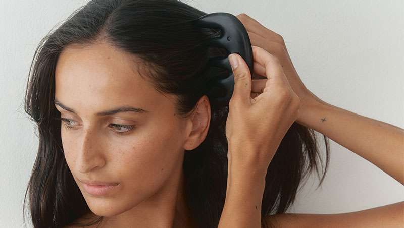 The Scalp Gua Sha: el peine que revitaliza tu cuero cabelludo