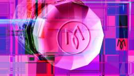 Ramon Monegal, maestro perfumista, presenta Invisible But Cool, una fragancia de la colección Kaleidoscopic que transforma la esencia de una Eau de Cologne en el alma de un Eau de Parfum