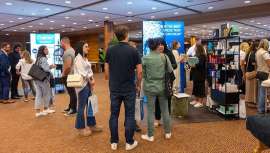 El congreso ha reunido un nutrido grupo de profesionales de los sectores de la estética y la medicina estética llegados desde todos los puntos de la Comunidad Valenciana, batiendo récords de participación