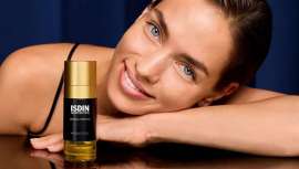 Isdin lanza Isdinceutics Retinal Smooth: un sérum bifásico de noche con retinaldehído