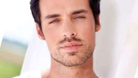 La búsqueda de una mandíbula ultradefinida se ha convertido en una prioridad de belleza, y con las prótesis de mandíbula personalizadas en 3D de Face Clinic, este objetivo está al alcance de todos