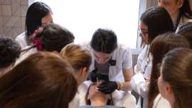 La Dra. Carla Barber lidera su I Simposio Médico en Madrid, un encuentro pionero en el Hotel Ritz donde expertos explorarán innovadoras técnicas de medicina estética y el aclamado Método de los 3 puntos