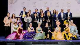 Con la dirección creativa de Antonio Najarro, la magistral puesta en escena del espectáculo “Absoluto. Las familias olfativas en danza” enmarcó la entrega de los Premios Academia del Perfume 2024