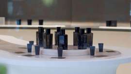 A medida que el sector de lujo en China enfrenta desafíos, la perfumería de nicho está en auge. Nuevas marcas locales están ganando popularidad, fusionando creatividad con una fuerte identidad cultural