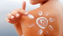 El Reino Unido fija límites seguros para ingredientes clave en productos solares y autobronceadores, garantizando su uso responsable en cosméticos y protección UV