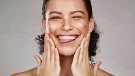 La tendencia Dopamine Beauty redefine la belleza al priorizar el bienestar emocional: una explosión de color y cuidado personal para elevar el ánimo y expresar felicidad