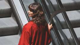 Hidratar el cabello es una de las cuestiones más difíciles en otoño e invierno, cuando lidiamos con la humedad y el frío