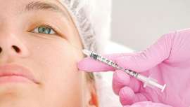 Es el primer neuromodulador líquido listo para usar desarrollado con la tecnología PearlTM y el primer en el mercado con dos indicaciones: líneas glabelares  y líneas del canto lateral1,2