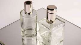 Cosmotec presenta en París dos innovadoras tapas metálicas para perfumes, una reciclable y otra recargable y portátil