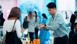 Con aproximadamente 19.000 visitas de asistentes y 900 expositores, la segunda edición de Cosmoprof North America Miami resalta la creciente demanda global en la industria de la belleza