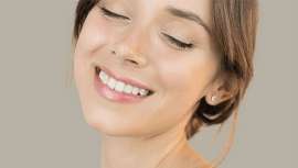 San Valentín está a la vuelta de la esquina y desde Clínicas Barber te regalan los mejores tips lucir radiante antes de tu cita especial, un auto regalo de belleza más allá de los retoques estéticos 