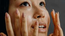 Desde hace unos meses están librando una batalla para demostrar
cuál es el humectante por excelencia de la cosmética, pero, como nos adelanta Pedro Catalá, el empate está asegurado y no tienen por qué competir