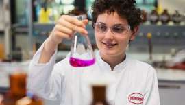 Henkel lanza una nueva edición del Premio Martha Schwarzkopf para reconocer a destacadas mujeres en la ciencia