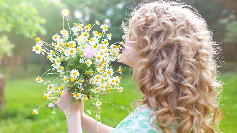 Descubre los mejores consejos para lucir una melena sana, hidratada y brillante esta primavera