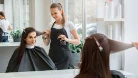 Descubre cómo hacer de tu salón de peluquería un ejemplo de sostenibilidad. Pequeños cambios pueden marcar una gran diferencia para el planeta y tu negocio