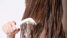 Cloro, salitre, sudor, sol... El verano puede ser una amenaza para la melena. Oramai, la hair boutique de lujo ubicada en el barrio Salamanca, revela los errores más comunes y los cuidados imprescindibles para proteger el cabello 