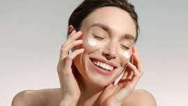 Los péptidos han demostrado su eficacia en el cuidado antiedad. Su incorporación en fotoprotectores marca un nuevo enfoque en la formulación avanzada