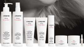 Méthode Sensitive cuida las pieles más delicadas con una fórmula suave, sin perfumes ni irritantes. Calma, fortalece y equilibra para una tez visiblemente relajada y luminosa